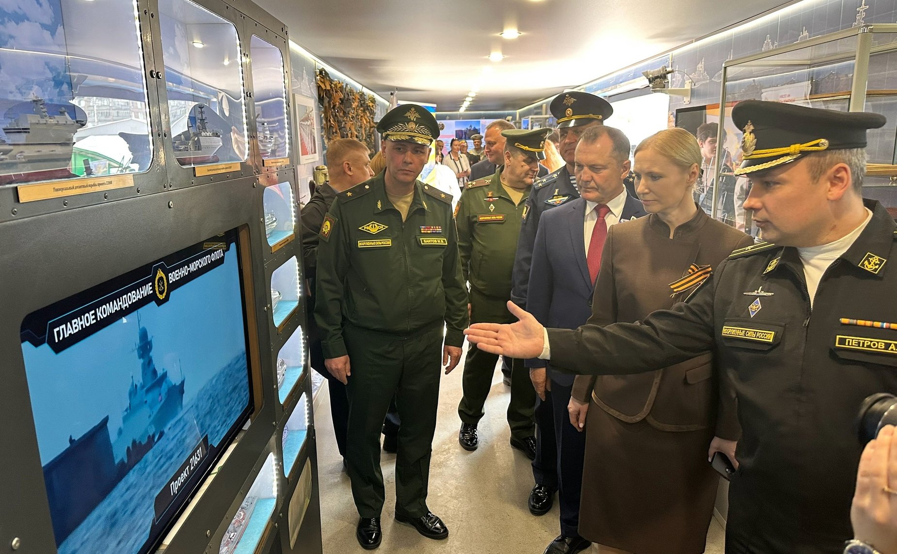 Игорь Мурог принял участие в торжественной встрече на вокзале Рязани выставочно-лекционного поезда Министерства обороны России. Мероприятие прошло в рамках всероссийской акции «Единство в памяти. Сила в подвиге!»