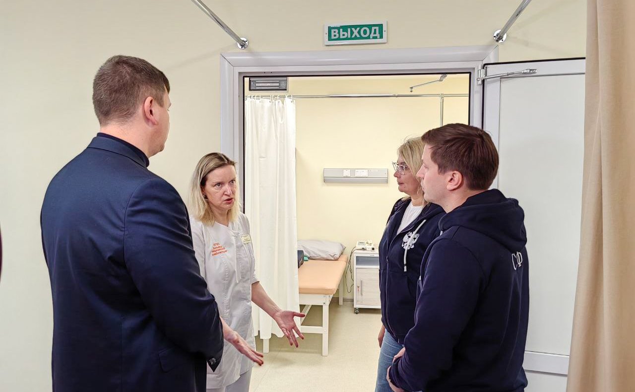 Сенаторы РФ посетили Больницу медицинской реабилитации