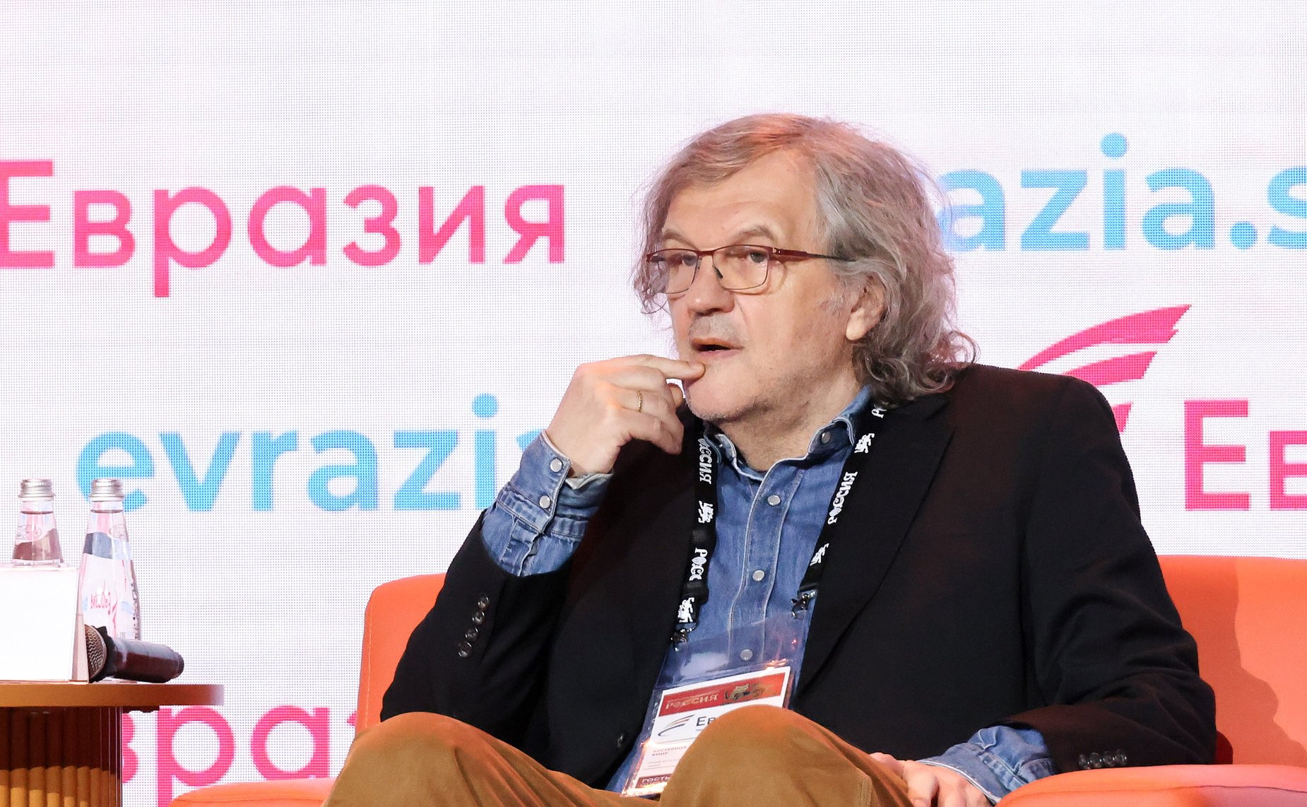 Константин Косачев обратился с приветственным словом к участникам Общественно-деловоого форума «Евразия – территория традиционных ценностей» (фото — Пресс-служба АНО «Евразия»)