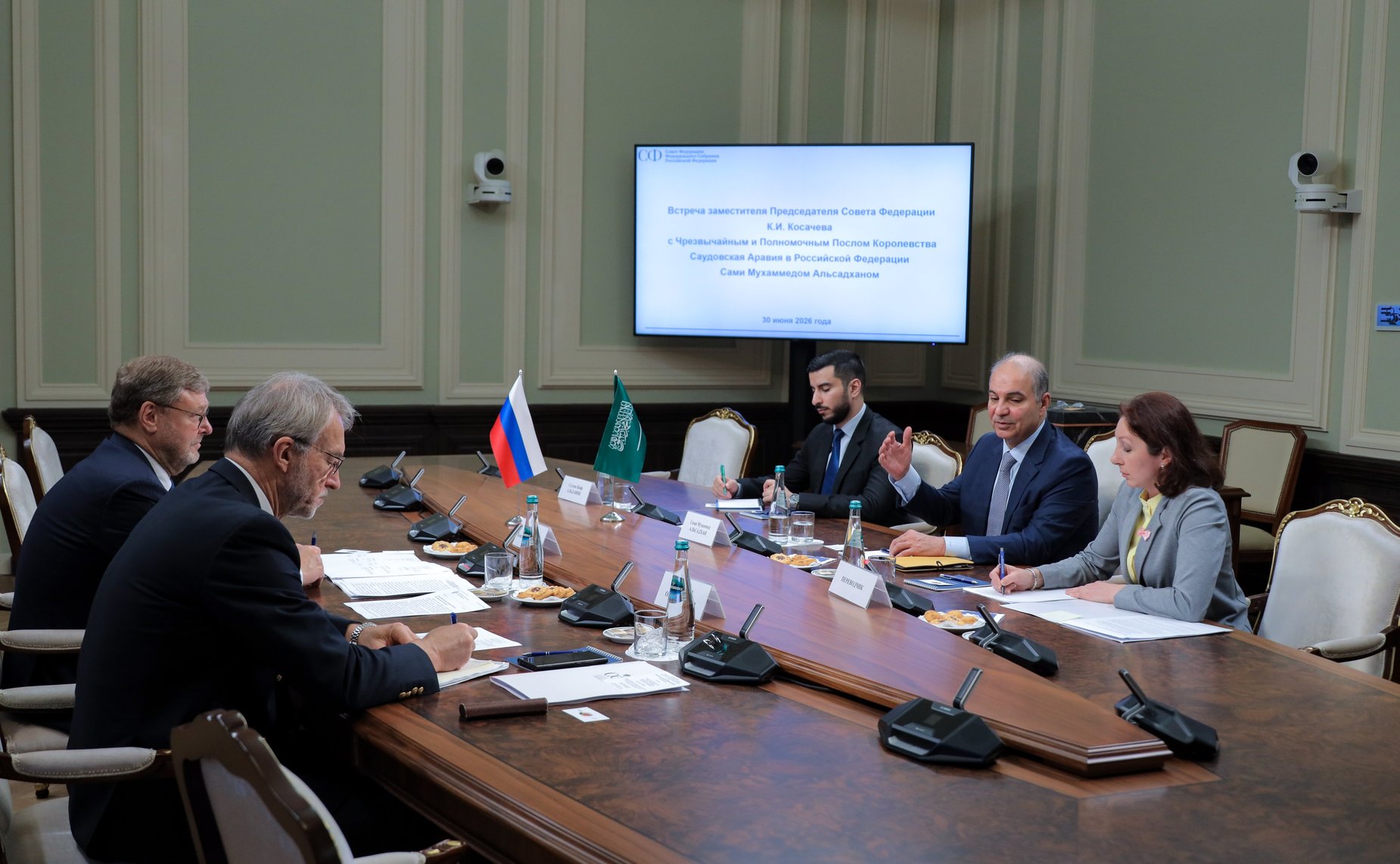 Встреча Константина Косачева с Чрезвычайным и Полномочным Послом Королевства Саудовская Аравия в Российской Федерации