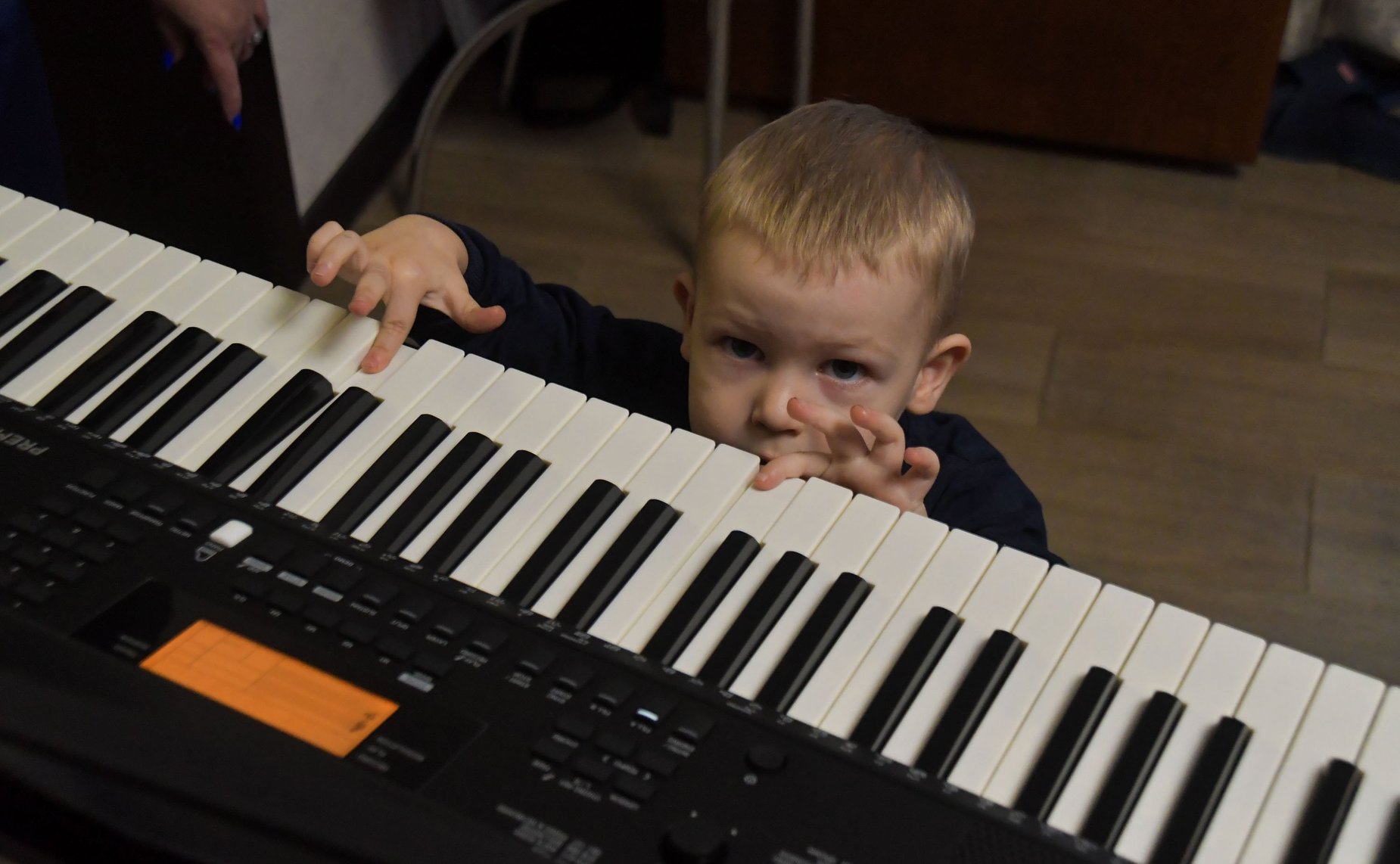 Сергей Лукин исполнил новогоднее желание десятилетней Анжелики из Воронежской области