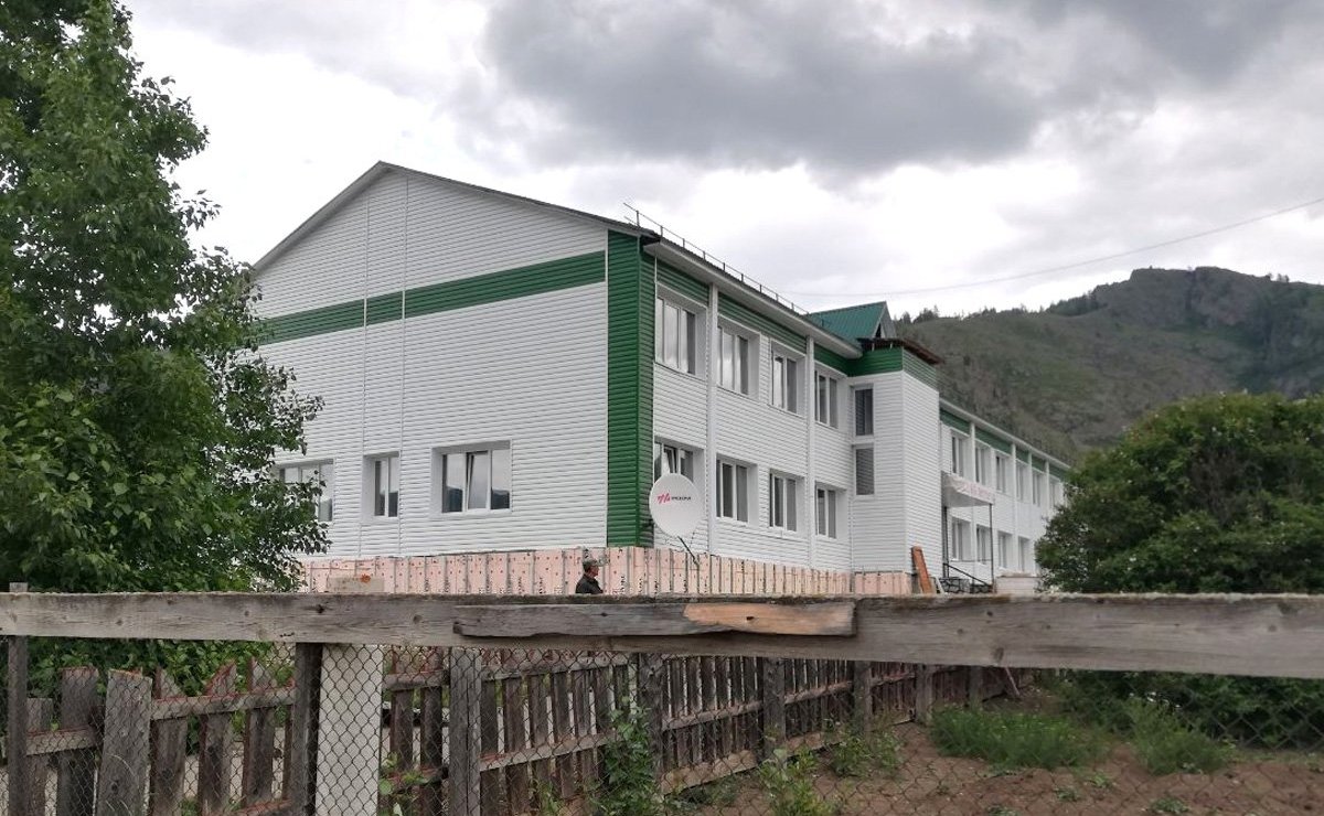 Татьяна Гигель ознакомилась с ходом ремонтных работ в общеобразовательной школе в Горном Алтае