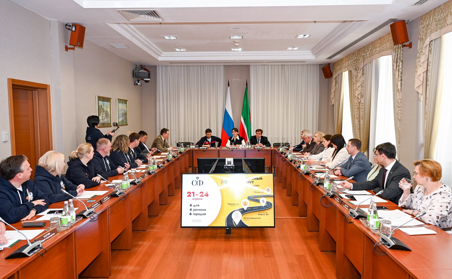 Сенаторы приняли участие в обсуждении актуальных вопросов в Государственном Совете Республики Татарстан