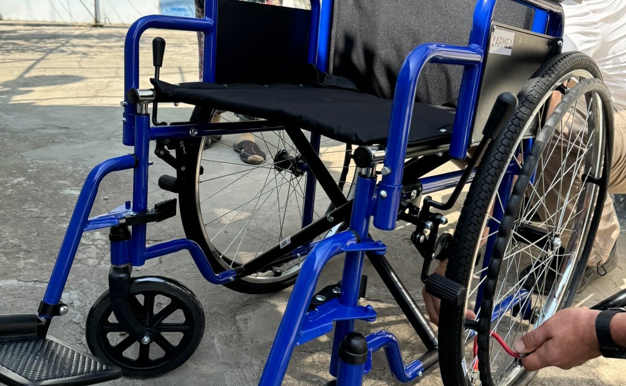 Евгений Кузьмин. Игорь Кастюкевич привез кресло Марии Федоровне