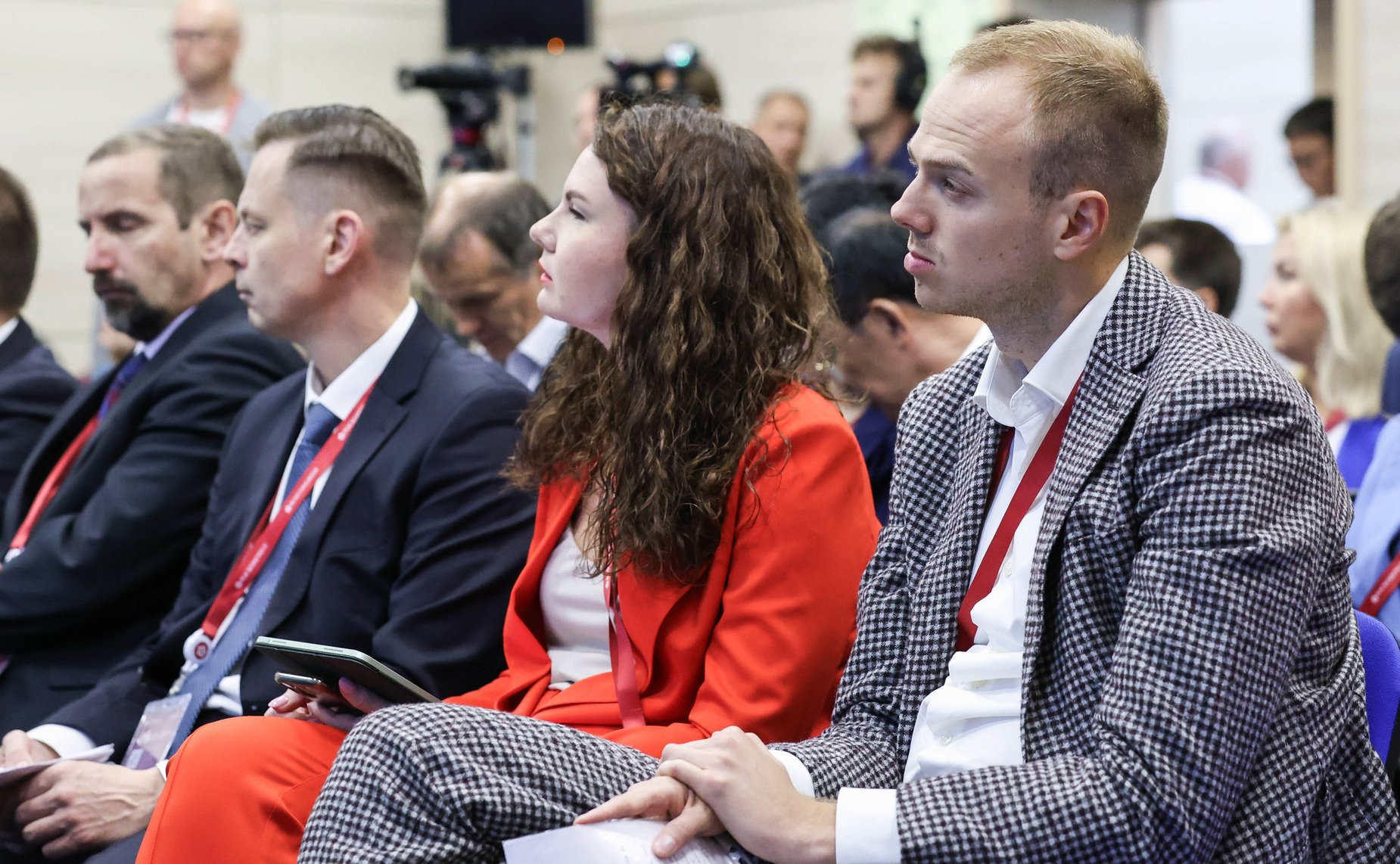 Сессия «Беспилотные системы – что бы изобрести, чтобы ничего не делать?». Сенаторы принимают участие в VIII Восточном экономическом форуме