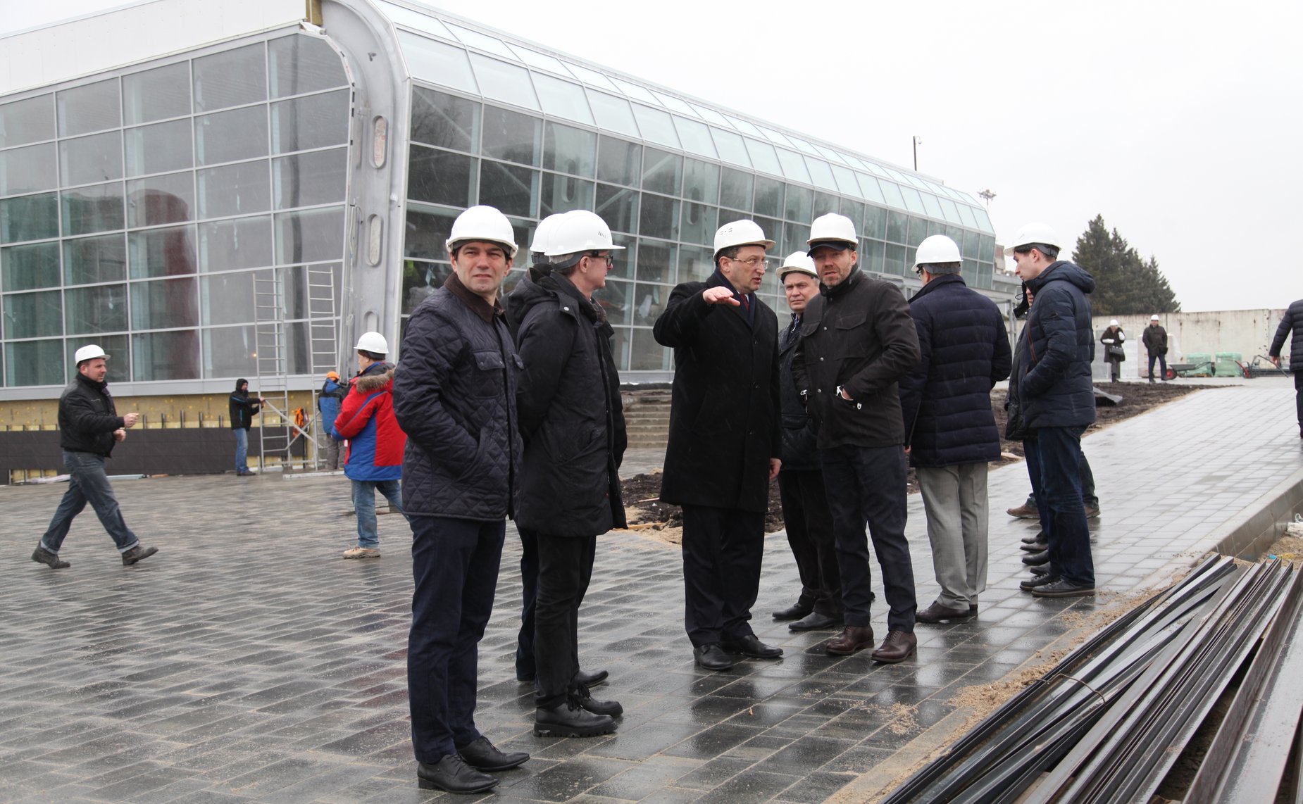 Члены Совета Федерации ознакомились с ходом работ на объектах, включенных в программу подготовки к проведению Чемпионата мира по футболу