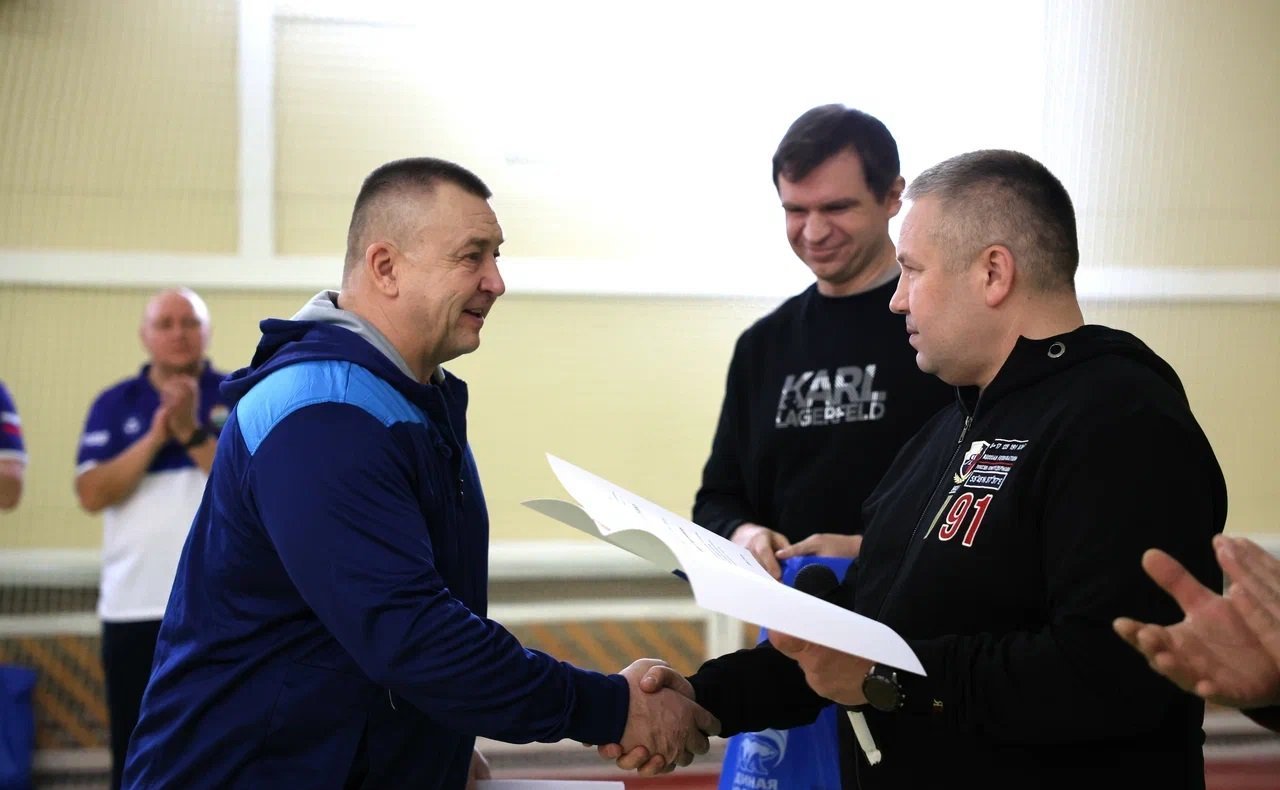 Денис Гусев в рамках работы в регионе побывал в муниципальном образовании «Коткинский сельсовет» Заполярного района