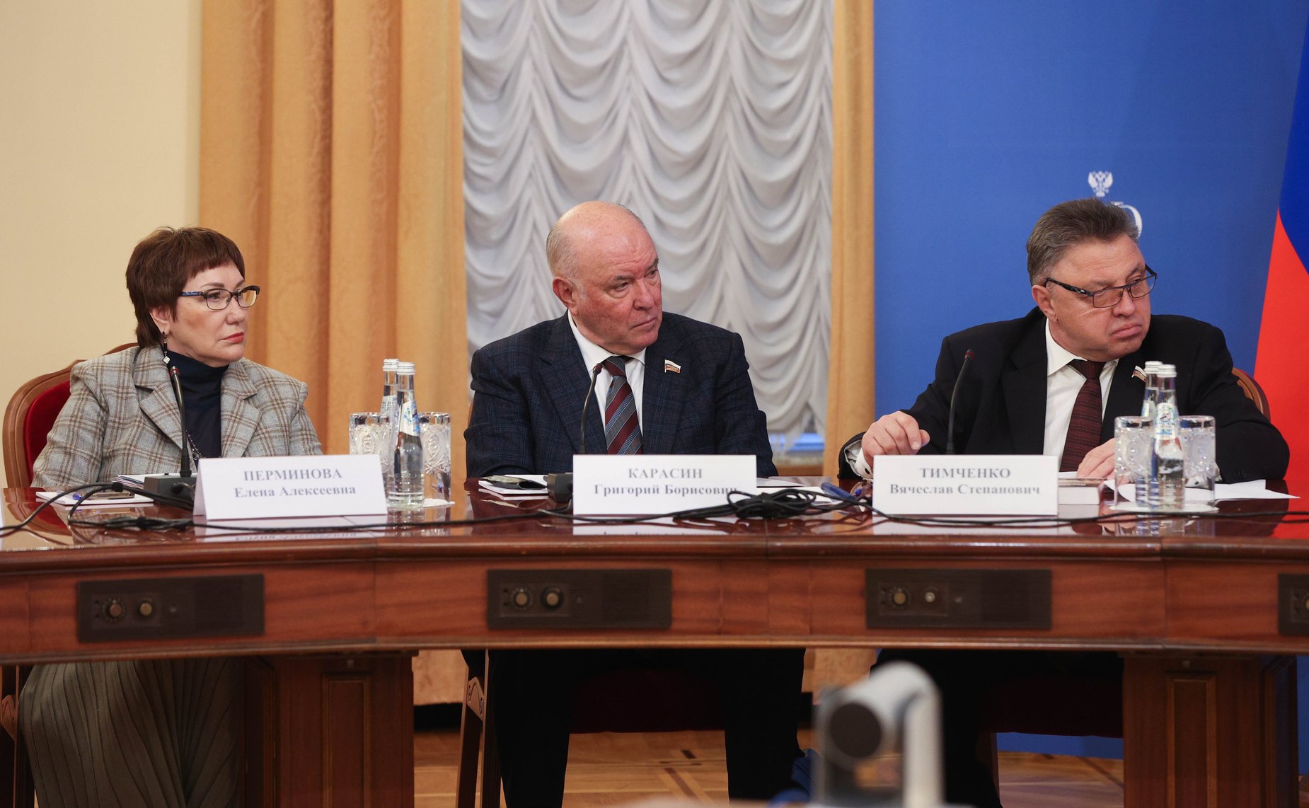 Заседание парламентской комиссии по расследованию преступных действий в отношении несовершеннолетних со стороны киевского режима