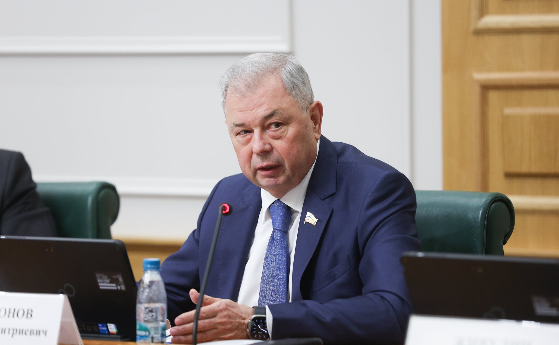 Анатолий Артамонов