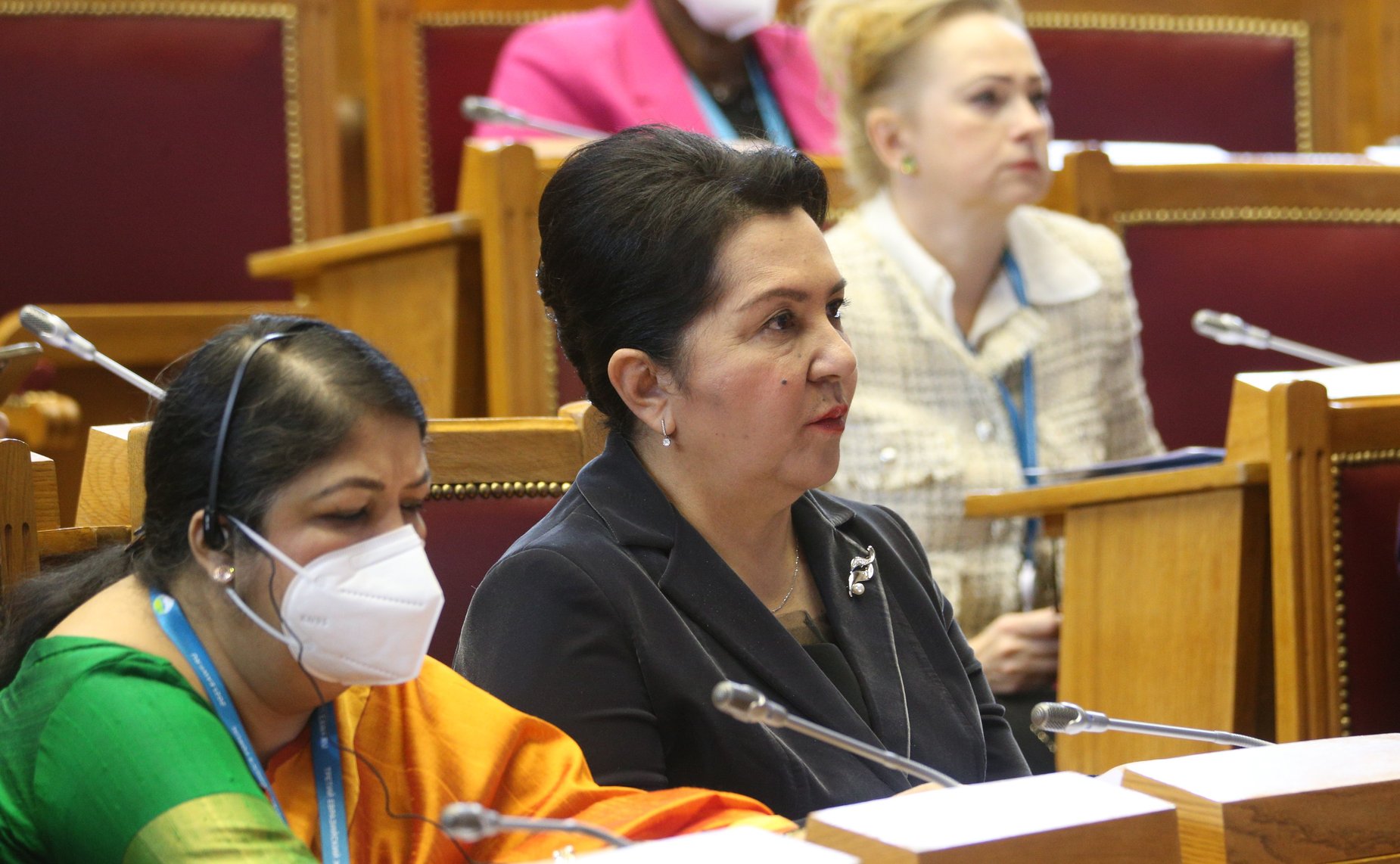 Пленарная сессия Третьего Евразийского женского форума