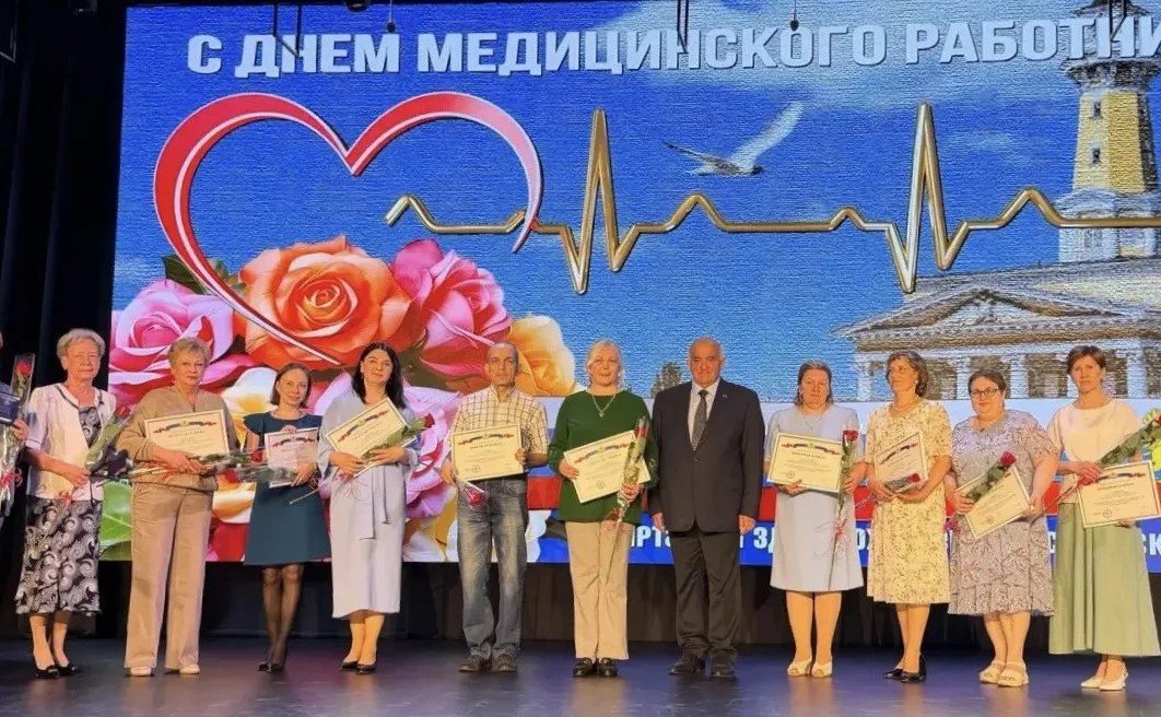 Светлана Кириллова поздравила костромских медиков с профессиональным праздником