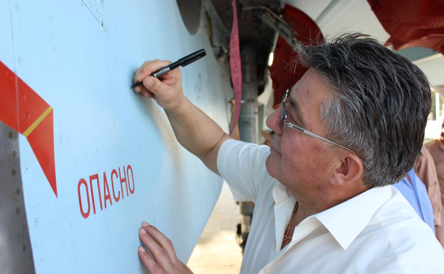 Члены Комитета СФ по обороне и безопасности на базе Хмеймим в Сирии