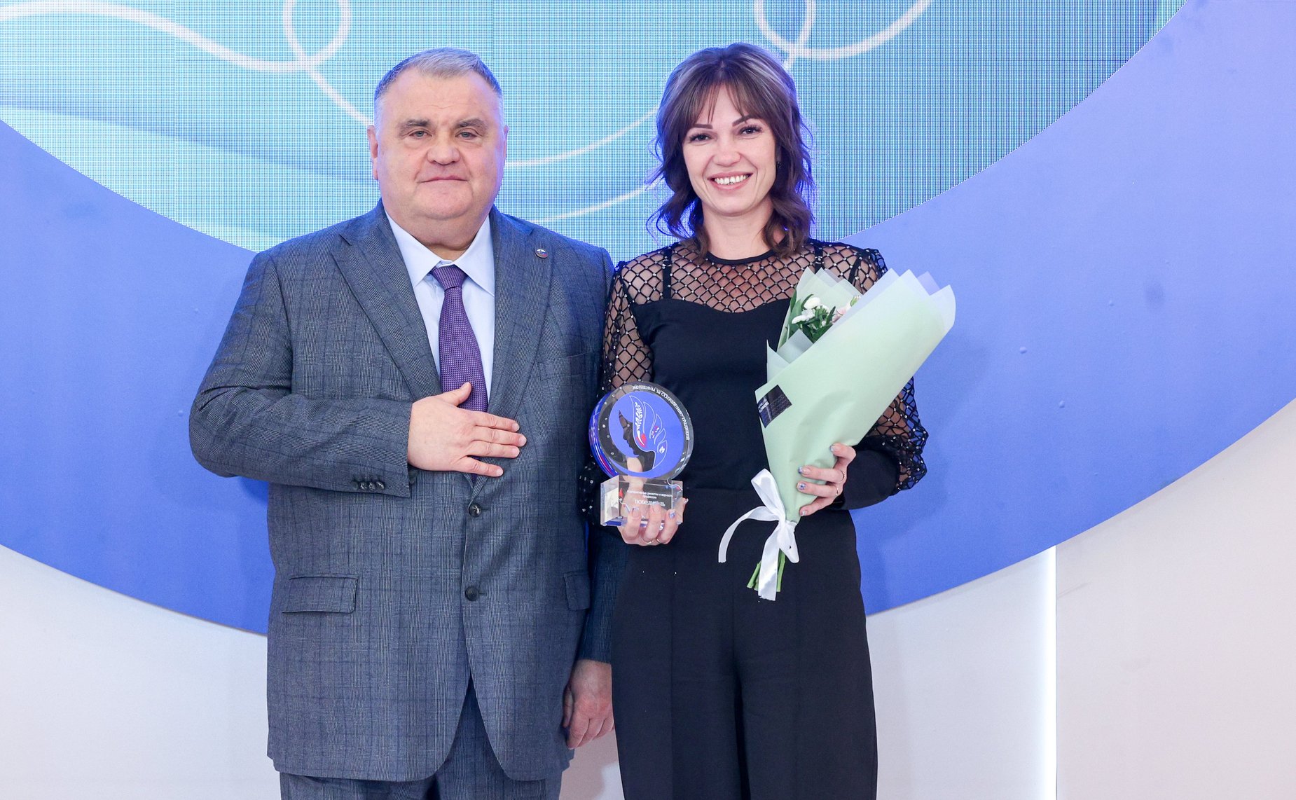 Пленарное заседание международного форума «Женщины за сохранение традиций»