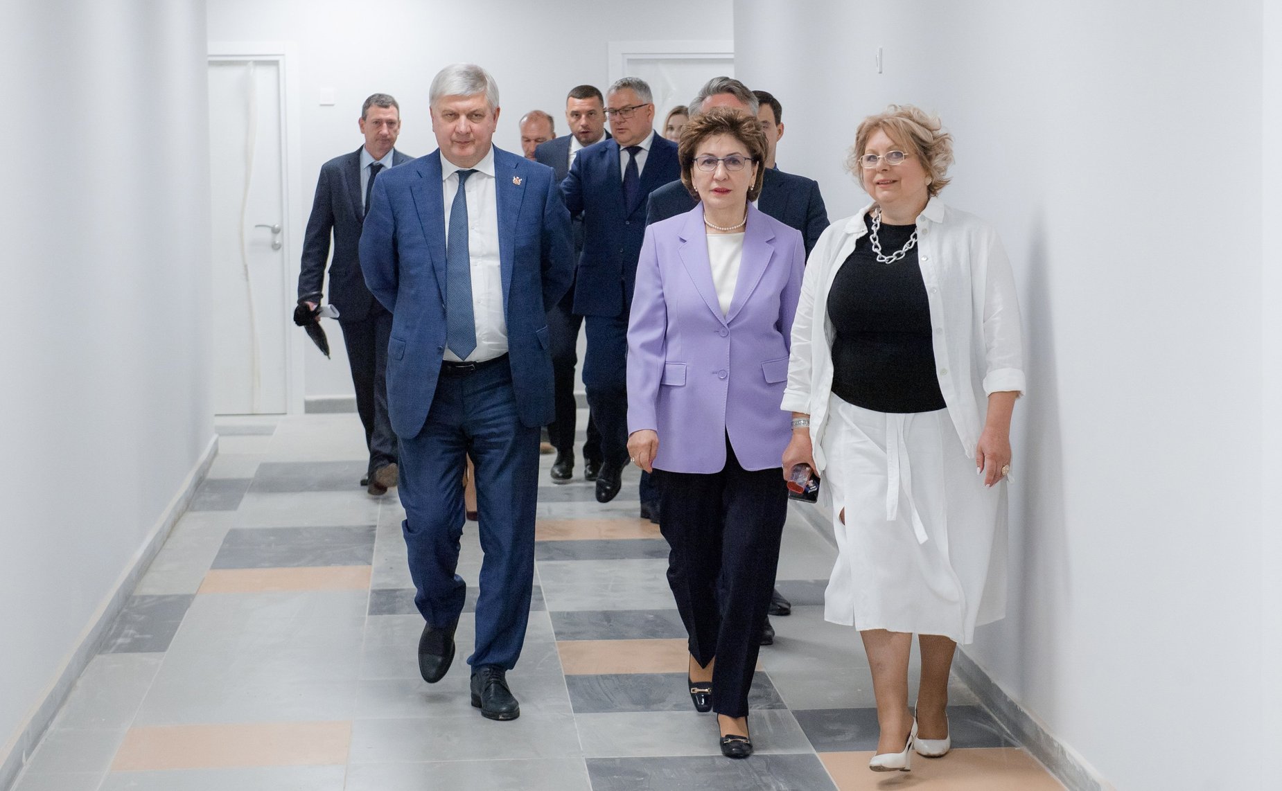 Галина Карелова обсудила реализацию летней оздоровительной кампании в Воронежской области