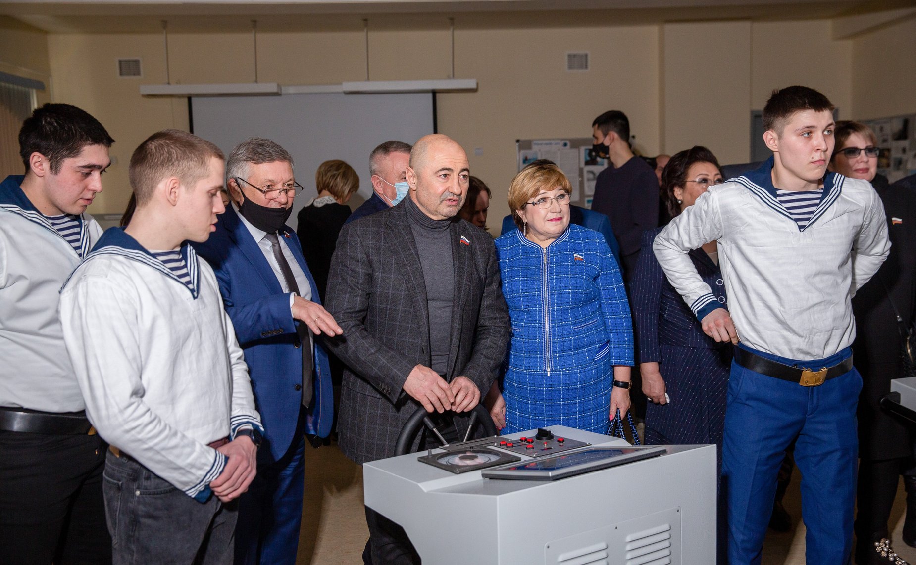 Сенаторы РФ в рамках выездного заседания Комитета СФ по науке, образованию и культуре в Салехарде посетили социальные объекты