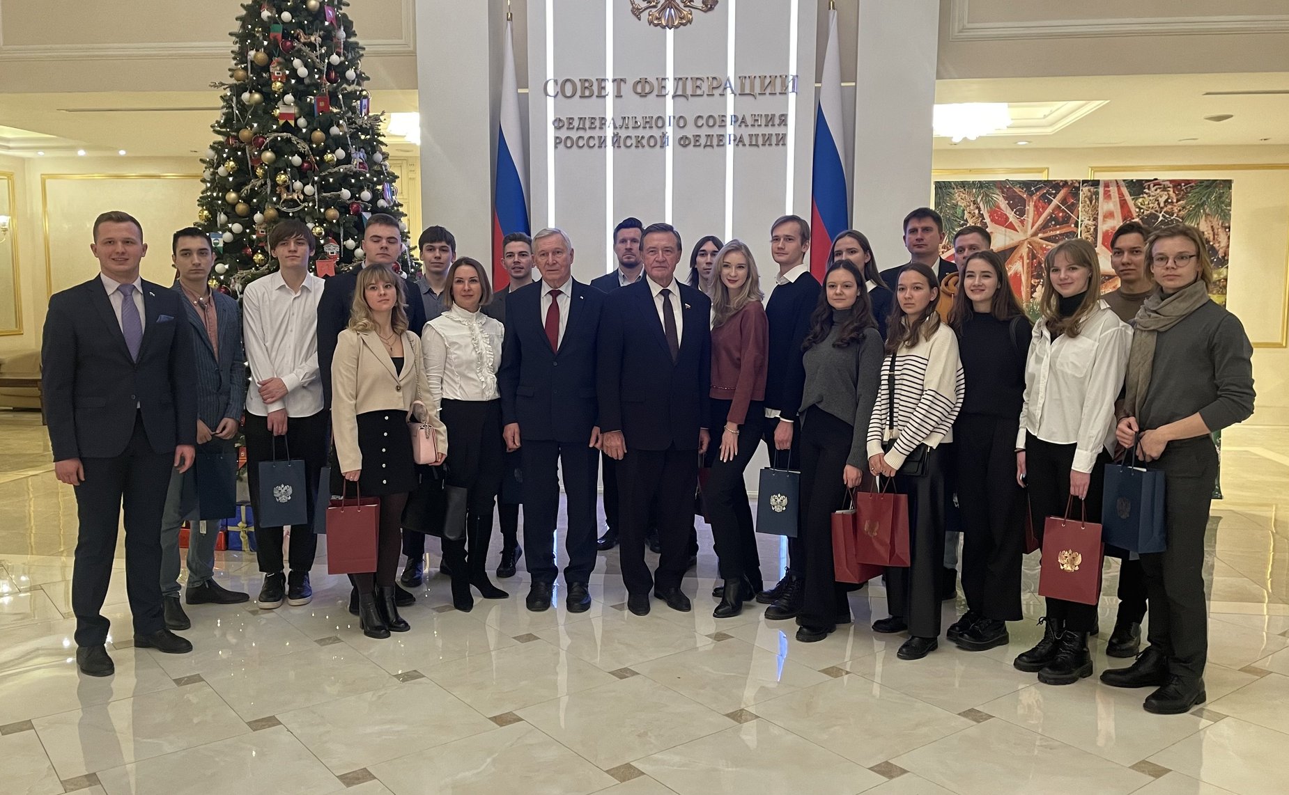 Сергей Рябухин провел встречу со студентами московских вузов, уроженцами Ульяновской области