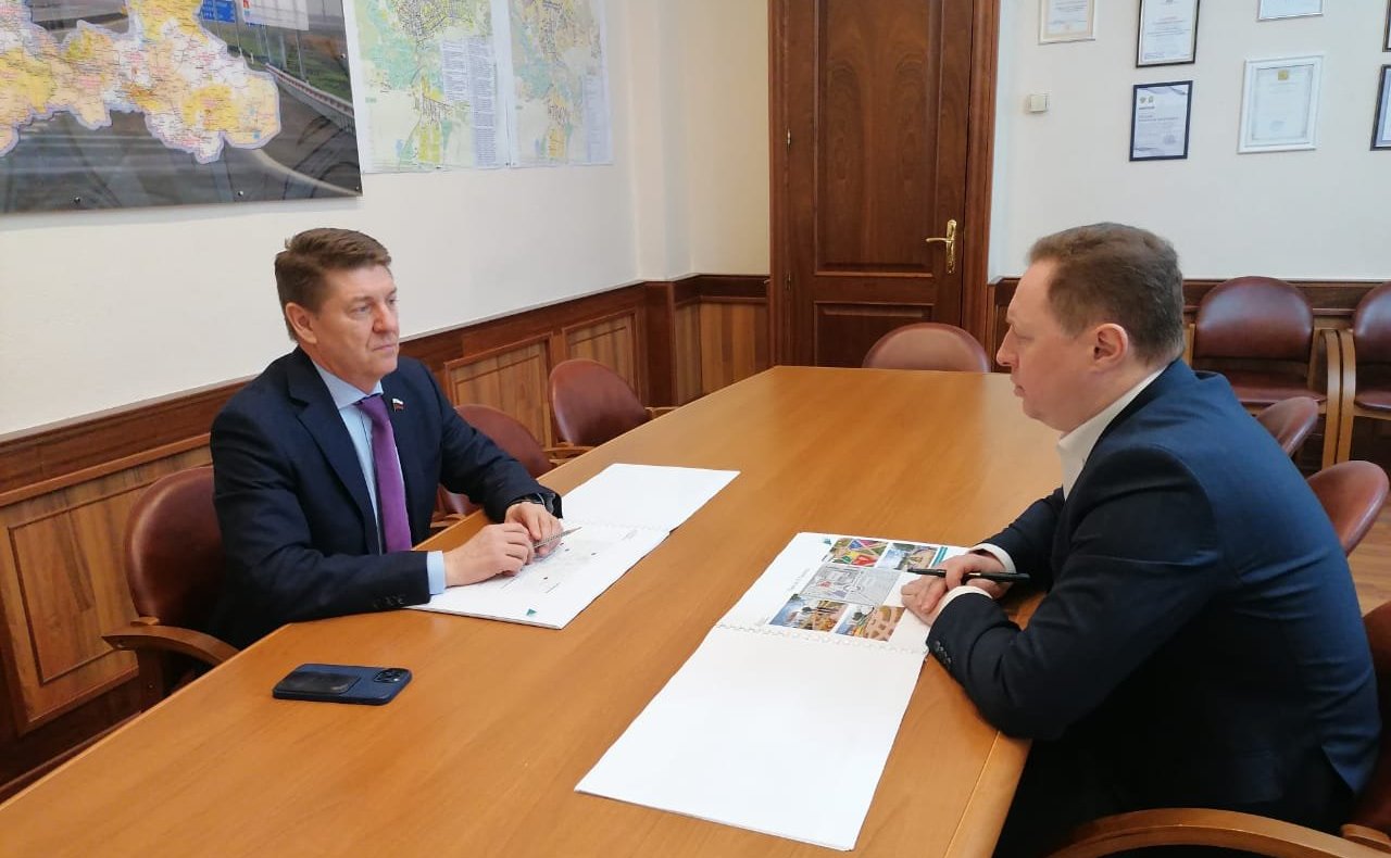 Встреча Андрея Шевченко с главой Шарлыкского района Дмитрием Волковым