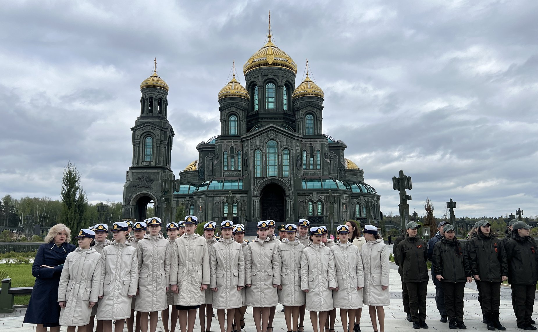 Открытие монумента, посвящённого героизму женщин в годы Великой Отечественной войны