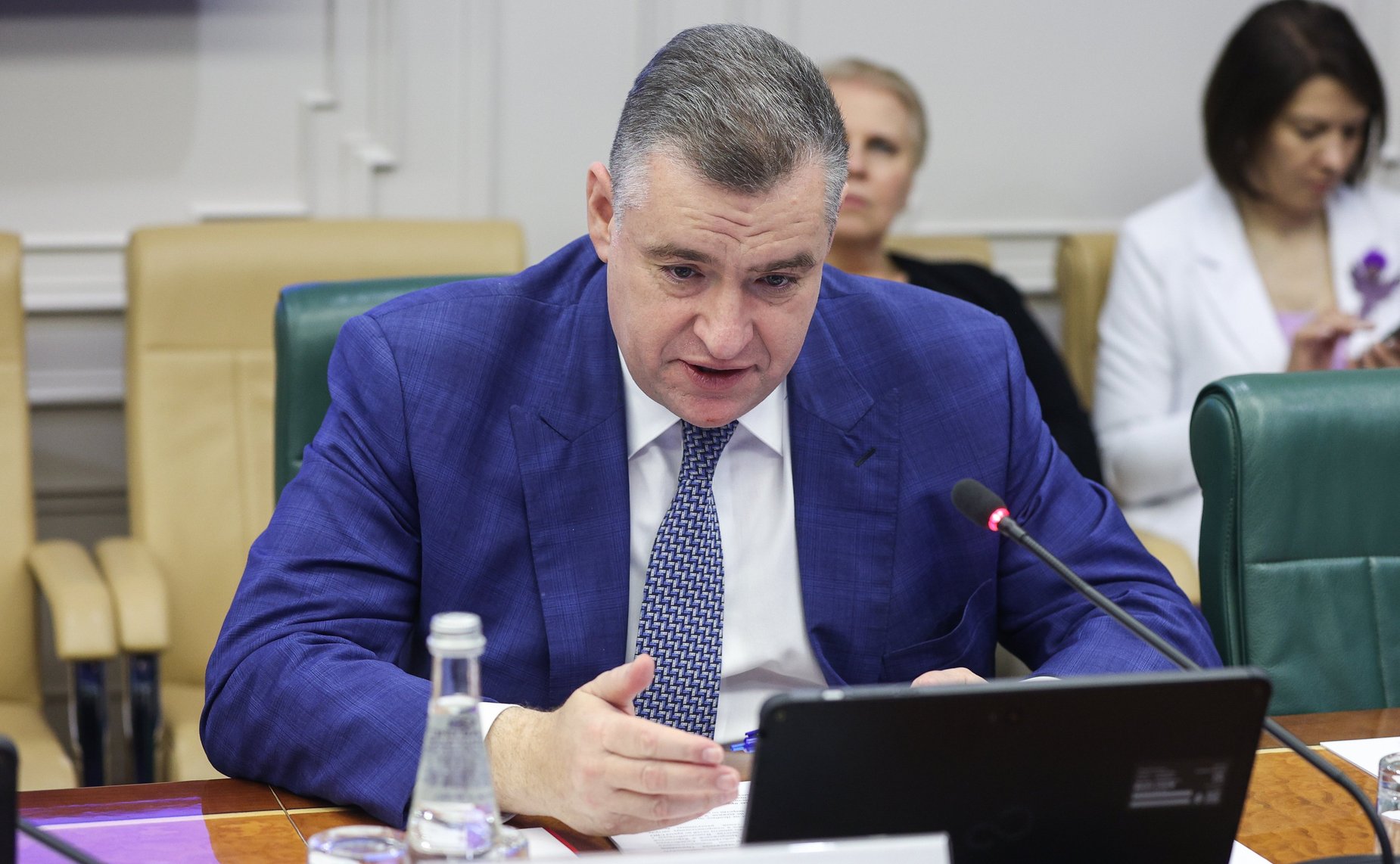 Заседание парламентской комиссии по расследованию преступных действий в отношении несовершеннолетних со стороны киевского режима