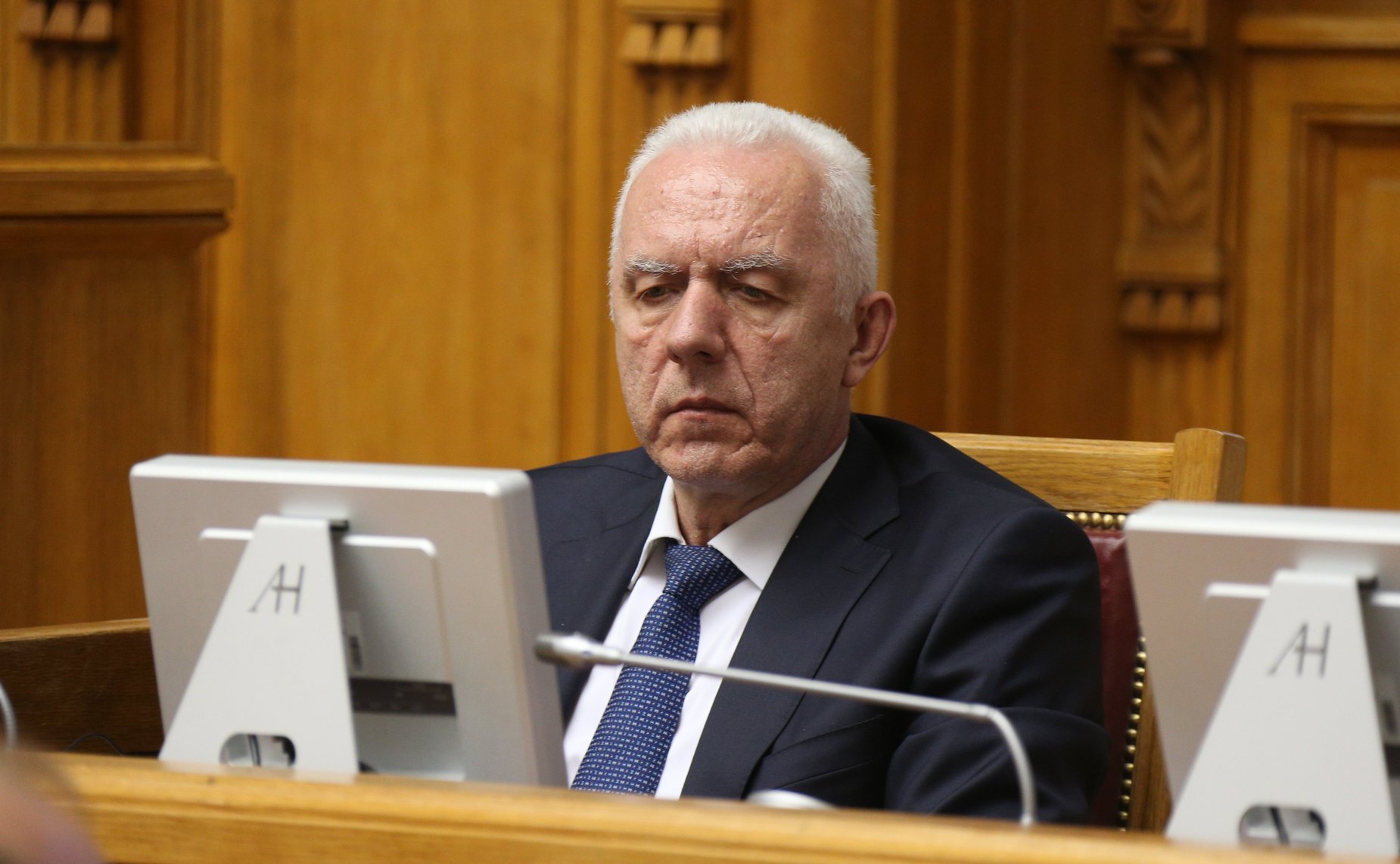 Пленарное заседание IX Невского международного экологического конгресса «Экология планеты — устойчивое развитие»