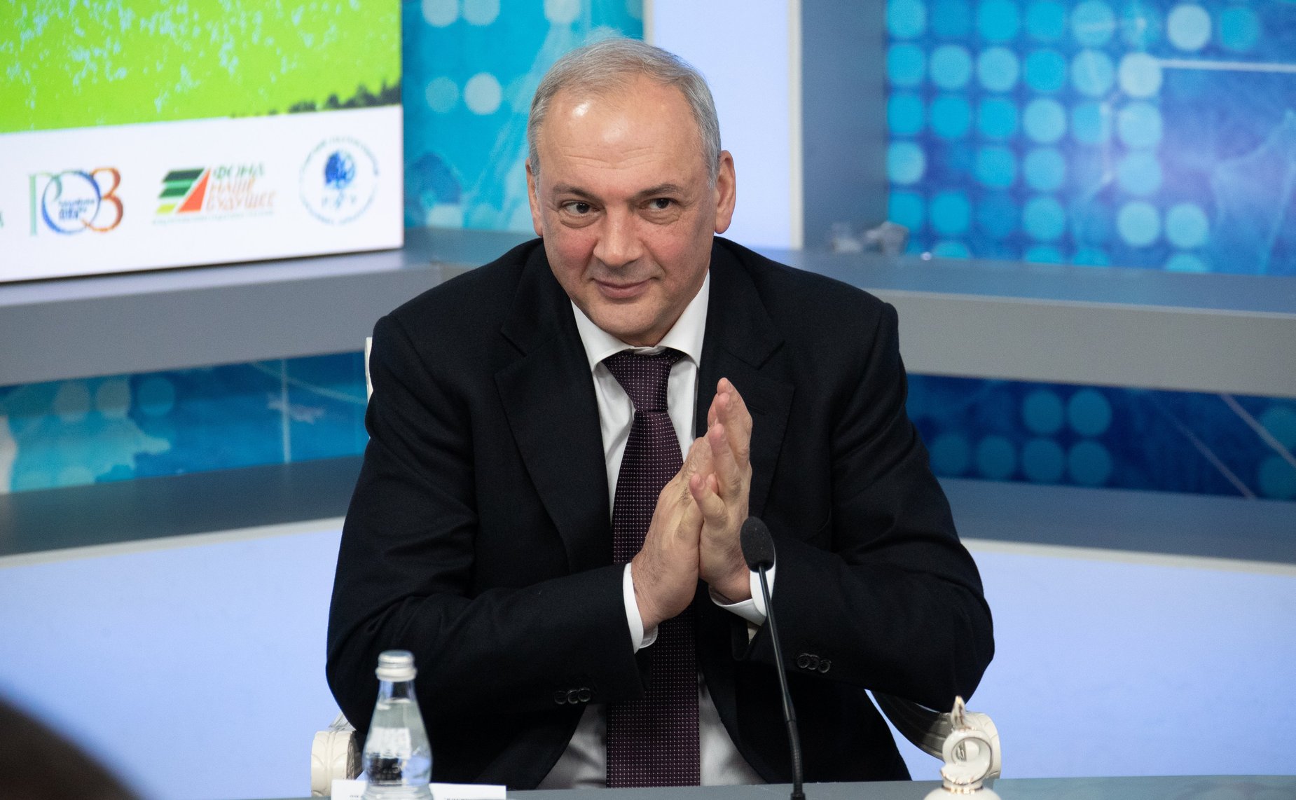 Встреча Л. Гумеровой с участниками и организаторами XVII Всероссийского конкурса молодежных авторских проектов и проектов в сфере образования «Моя страна – моя Россия»