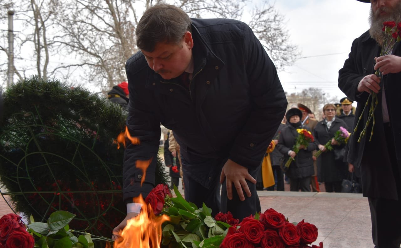 Екатерина Алтабаева и Сергей Колбин приняли участие торжествах, посвященных Дню защитника Отечества и Дню Народной воли