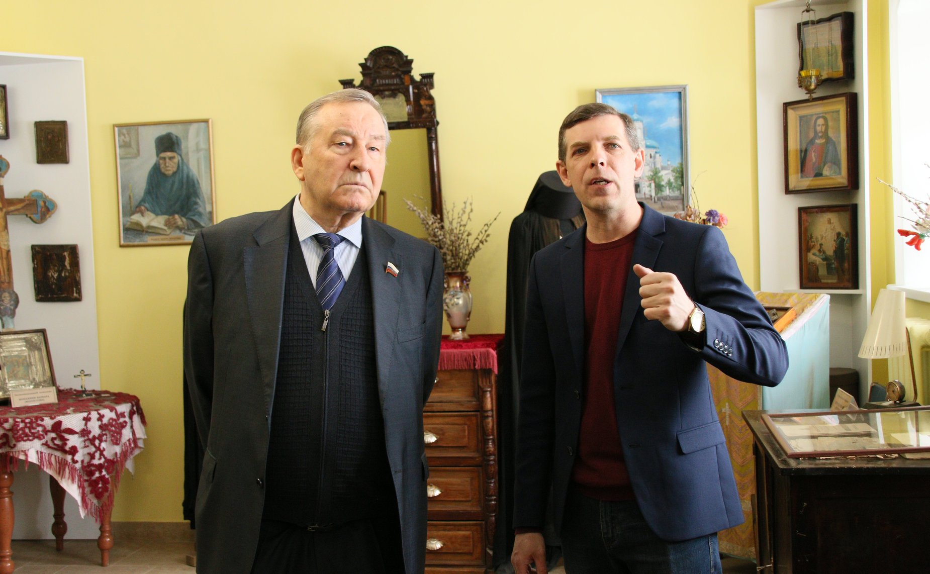 Александр Карлин посетил уникальный объект историко-культурного туризма Алтайского края — Бийское Архиерейское подворье