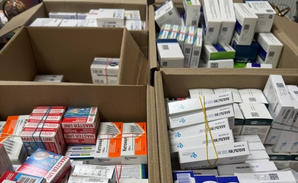 Игорь Кастюкевич передал в Новокаховский округ лекарственные препараты