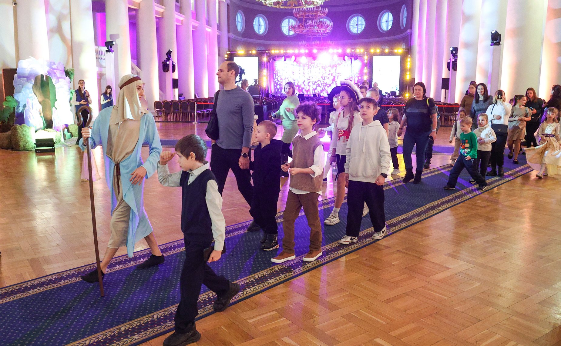 По инициативе Валентины Матвиенко в Таврическом дворце Санкт-Петербурга состоялась Рождественская ёлка для детей участников СВО