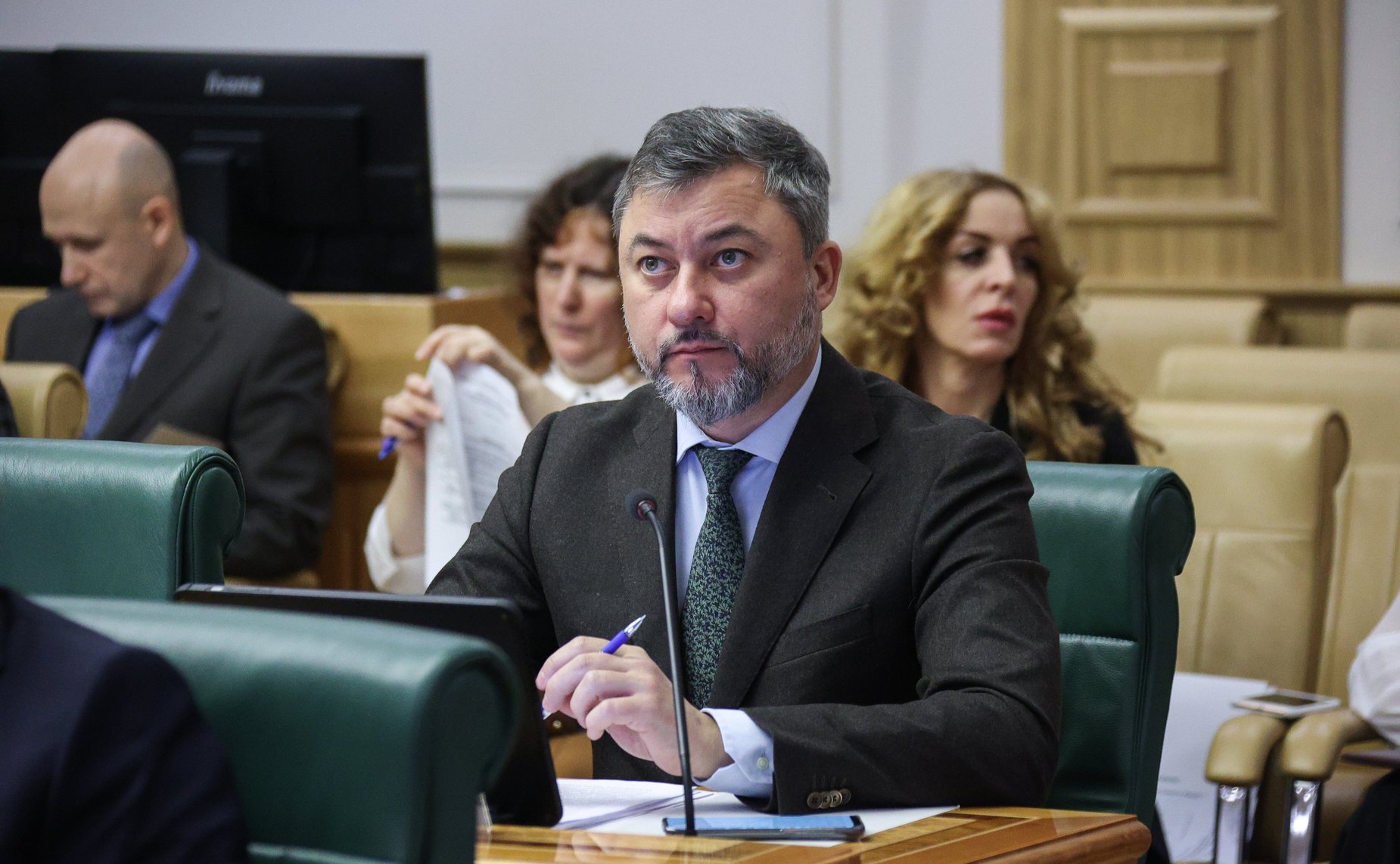 Заседание Комитета СФ по конституционному законодательству и государственному строительству