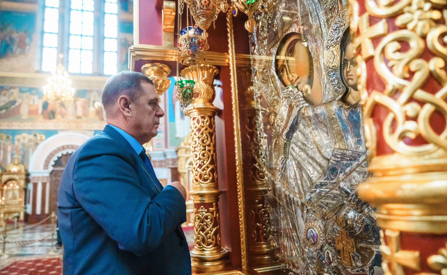 В рамках выездного заседания Комиссии СФ по развитию креативных (творческих) индустрий и народных художественных промыслов в России сенаторы посетили культурно-просветительные и социальные объекты