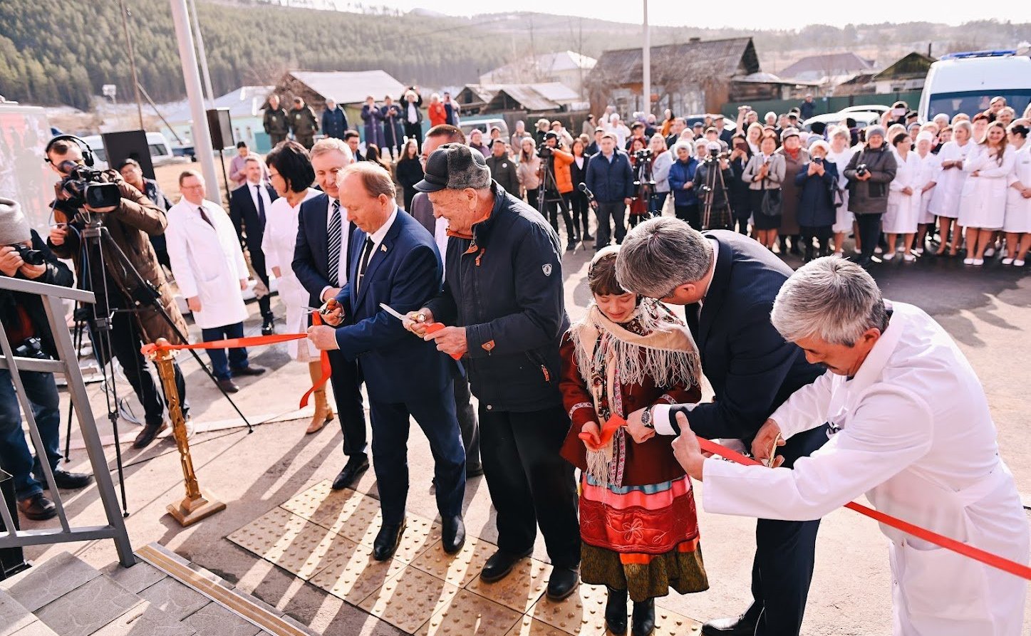 Церемония открытия новой поликлиники в Тарбагатайском районе