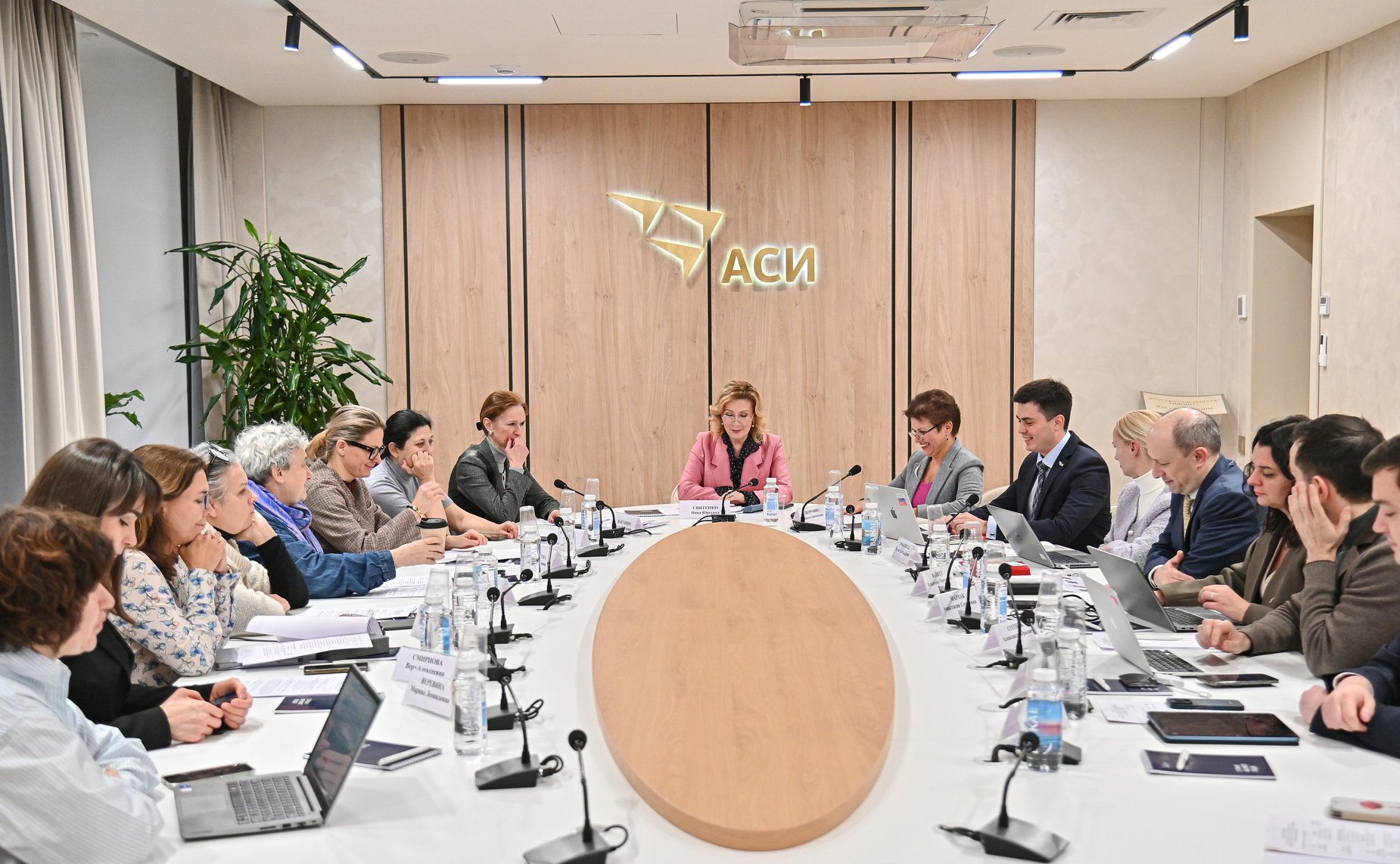 Заместитель Председателя Совета Федерации Инна Святенко провела заседание рабочей группы «Социальные проекты» Агентства стратегических инициатив