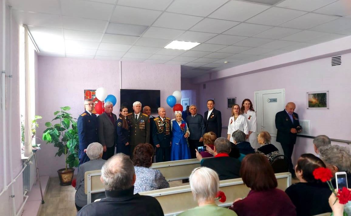 Ирина Петина в канун Дня Победы посетила Рязанский областной клинический госпиталь для ветеранов войн, поздравила ветеранов Великой Отечественной войны и тружеников тыла