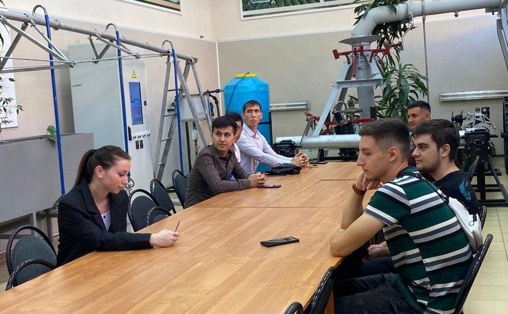 Олег Алексеев в ходе работы в регионе посетил Саратовский государственный университет генетики, биотехнологии и инженерии имени Н.И. Вавилова