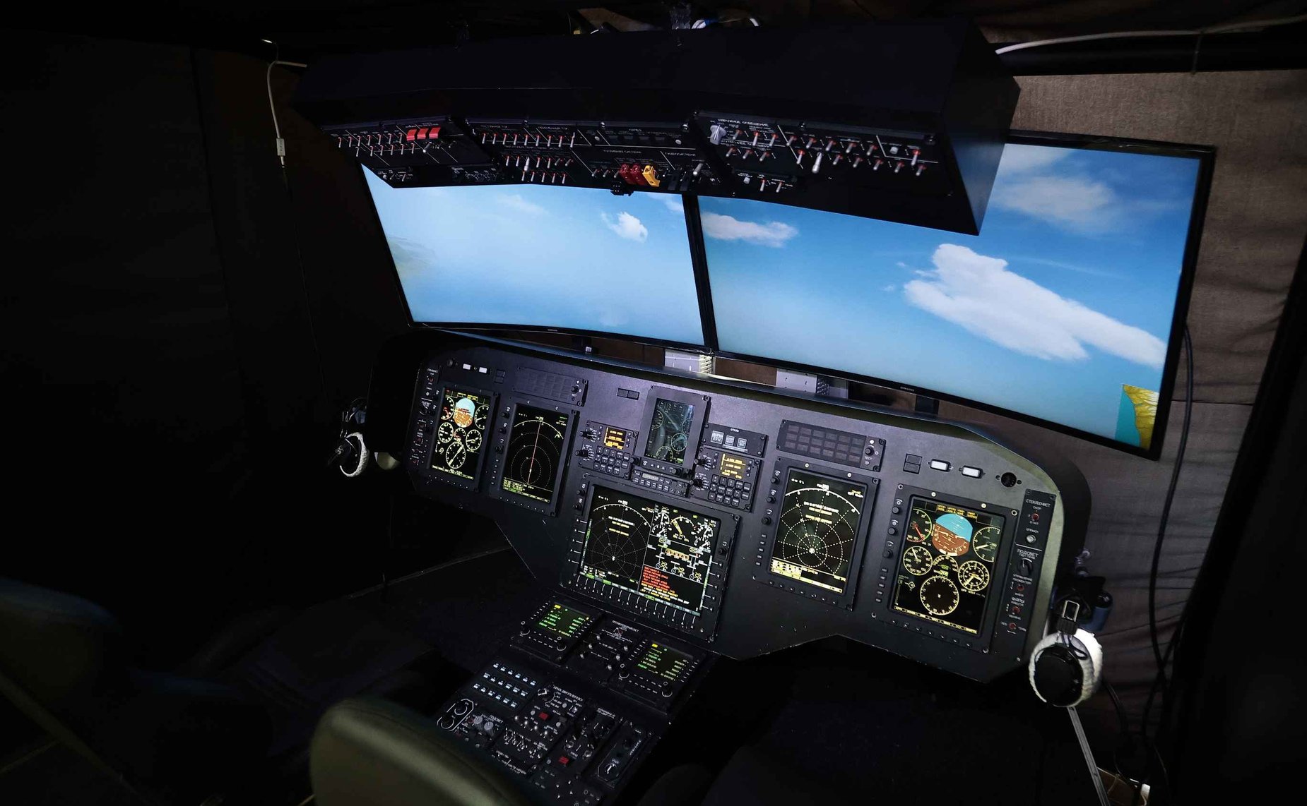 Сенаторы РФ посетили АО «Ульяновское конструкторское бюро приборостроения»