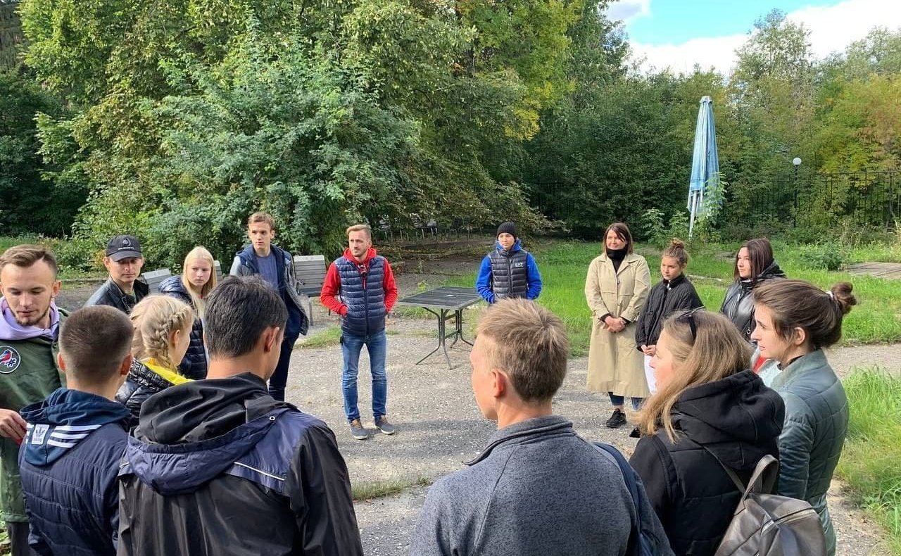 Юлия Лазуткина приняла участие в экологической акции экопарка «Ласточкины горы» г. Пензы