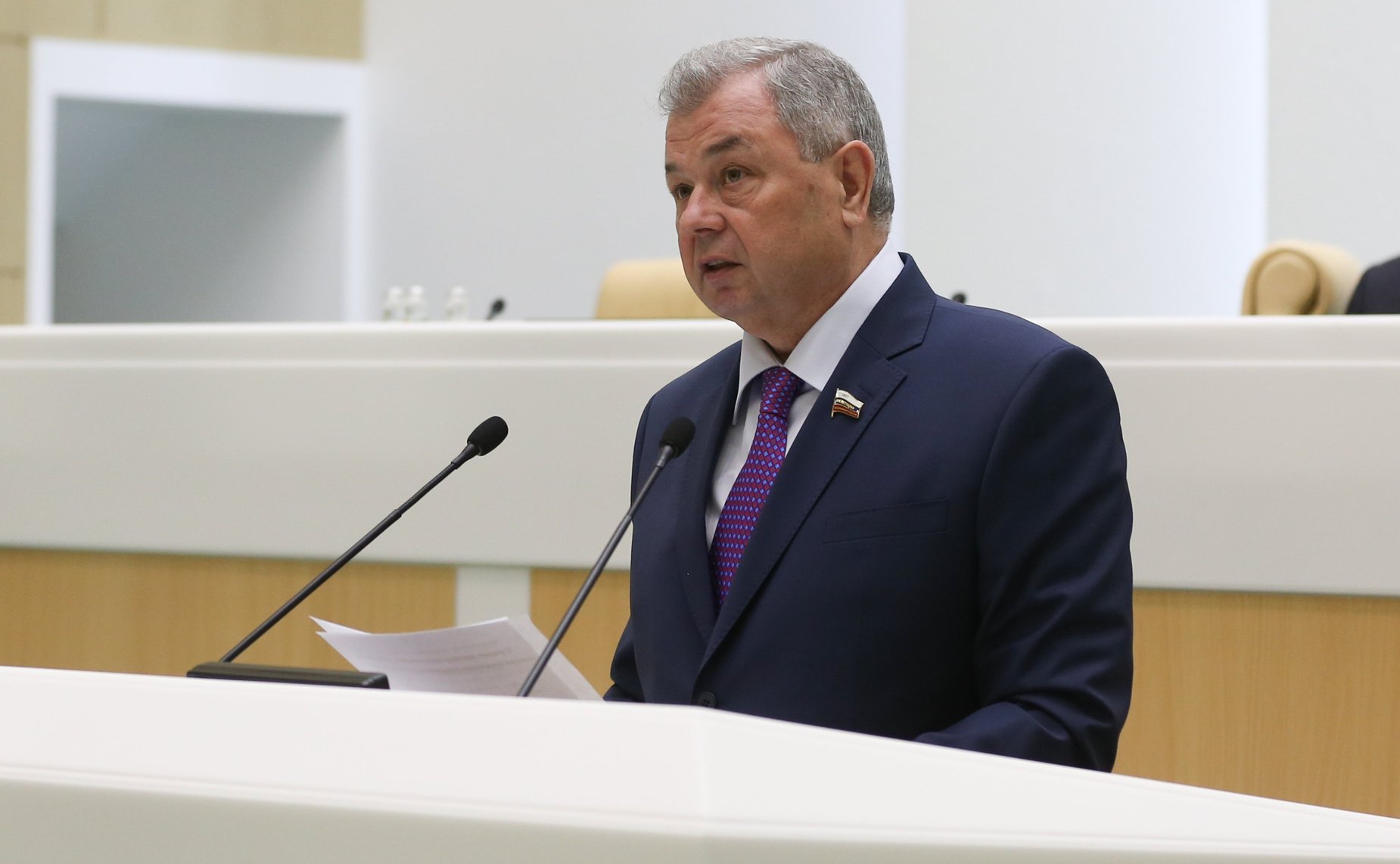 Анатолий Артамонов