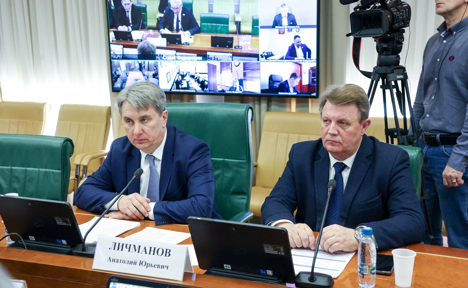 Совещание «Активизация трансграничного грузового судоходства, восстановление круизного сообщения, развитие пассажирского сообщения на реке Амур с организацией строительства судов и их ремонтного обслуживания»