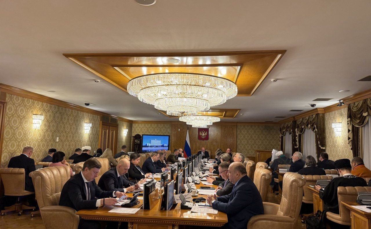 Ильяс Умаханов принял участие в заседании Комиссии по вопросам религиозных объединений при Правительстве РФ