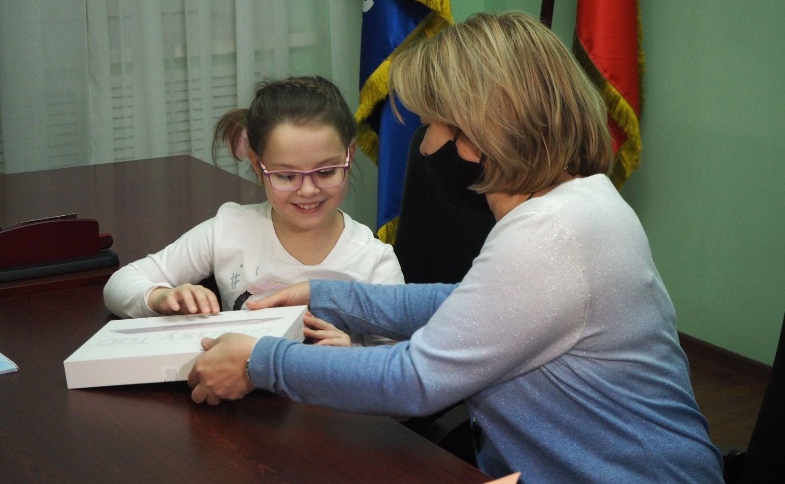 Николай Журавлев принял участие в ежегодной Всероссийской акции «Елка желаний» и осуществил новогодние мечты двух юных костромичек