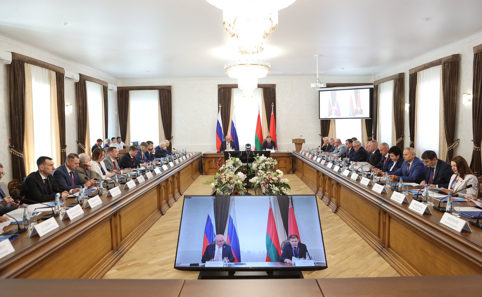 ХI Форум регионов Беларуси и России. Секция 5 «Сотрудничество Беларуси и России в инновационной сфере в международном контексте» (фото пресс-служба Совета Республики Беларусь)