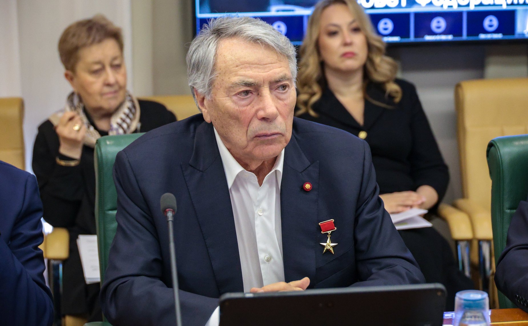 Круглый стол на тему «О реализации проектов по строительству индивидуальных жилых домов по договорам строительного подряда с использованием счетов эскроу»