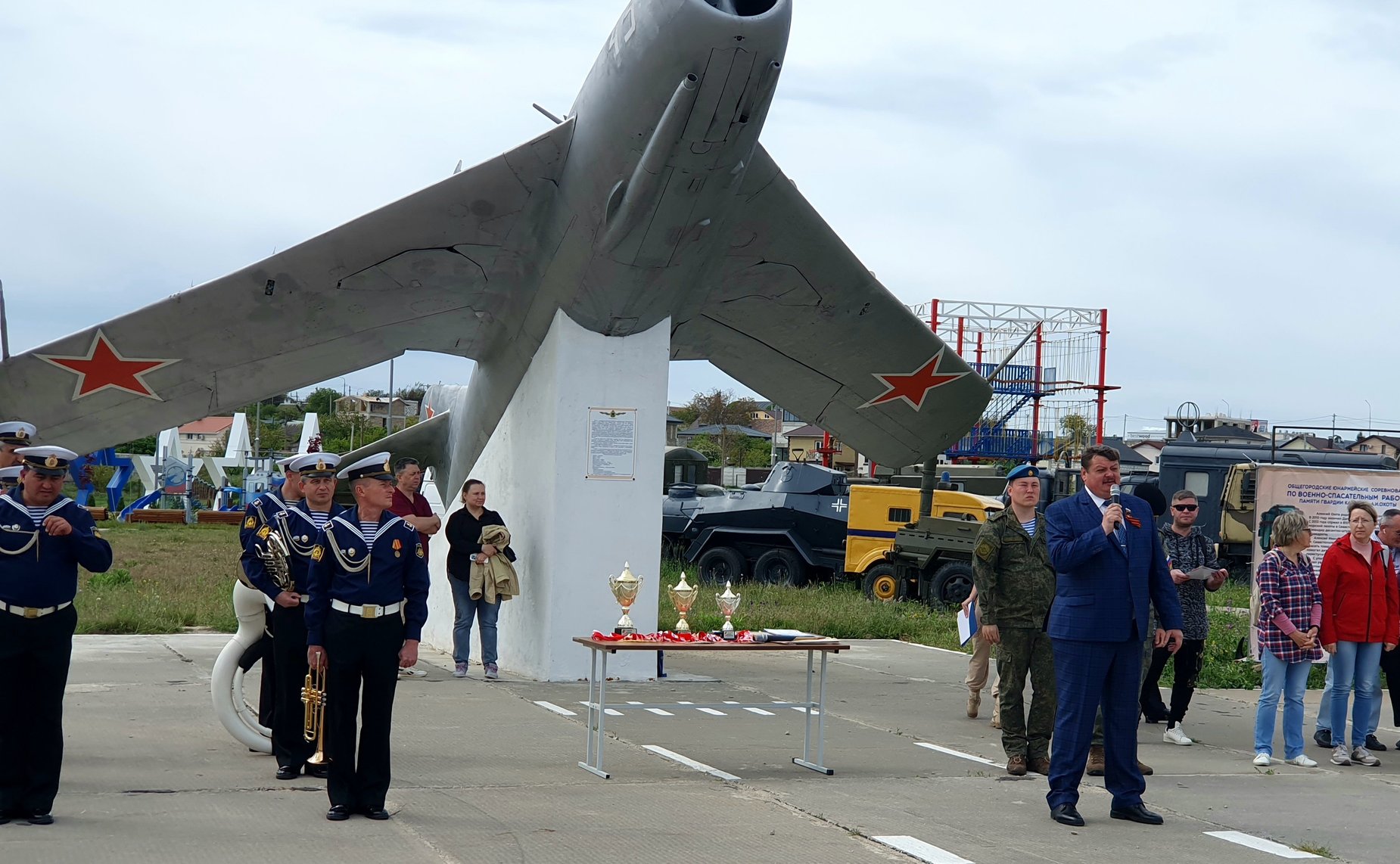 Сергей Колбин принял участие в торжественном открытии юнармейских соревнований по военно-спасательным работам памяти гвардии капитана Алексея Охоты
