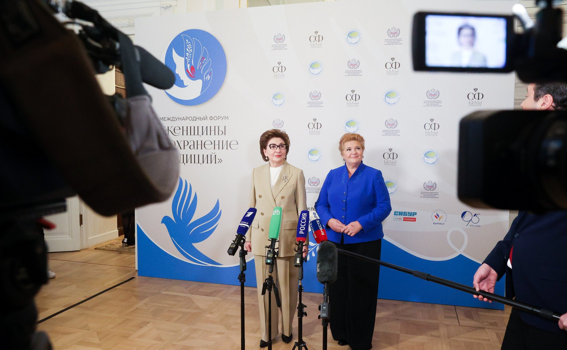 Пресс-подход Галины Кареловой