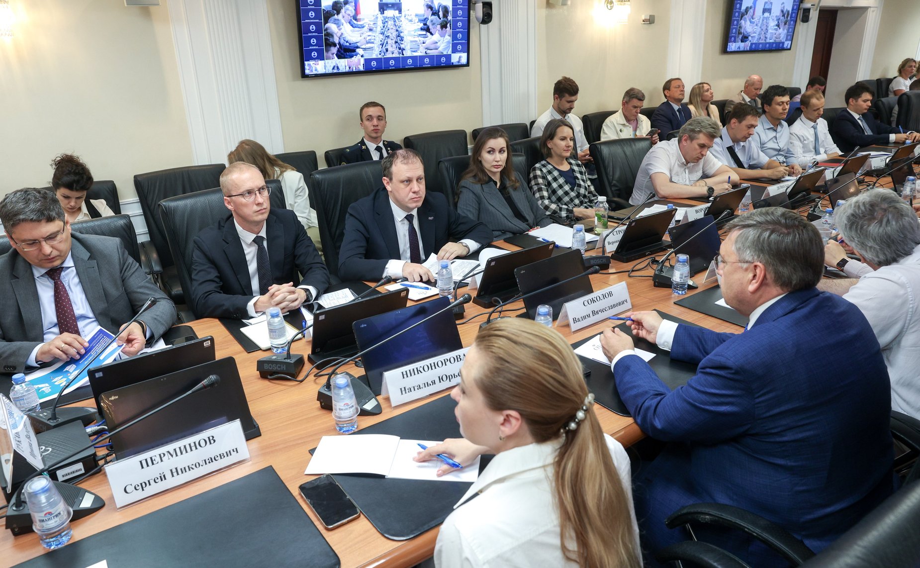 Круглый стол Комитета СФ по конституционному законодательству и госстроительству совместно с Советом по развитию цифровой экономики при СФ «Правовое регулирование функционирования систем искусственного интеллекта в РФ: вектор развития законодательства»