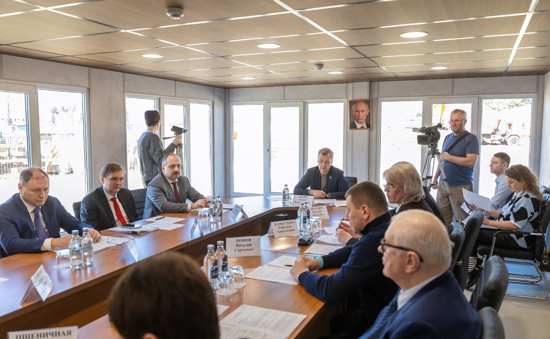 Первый заместитель Председателя Совета Федерации Андрей Яцкин в рамках поездки в регион провел заседание рабочей группы по вопросам комплексного развития города Таганрога