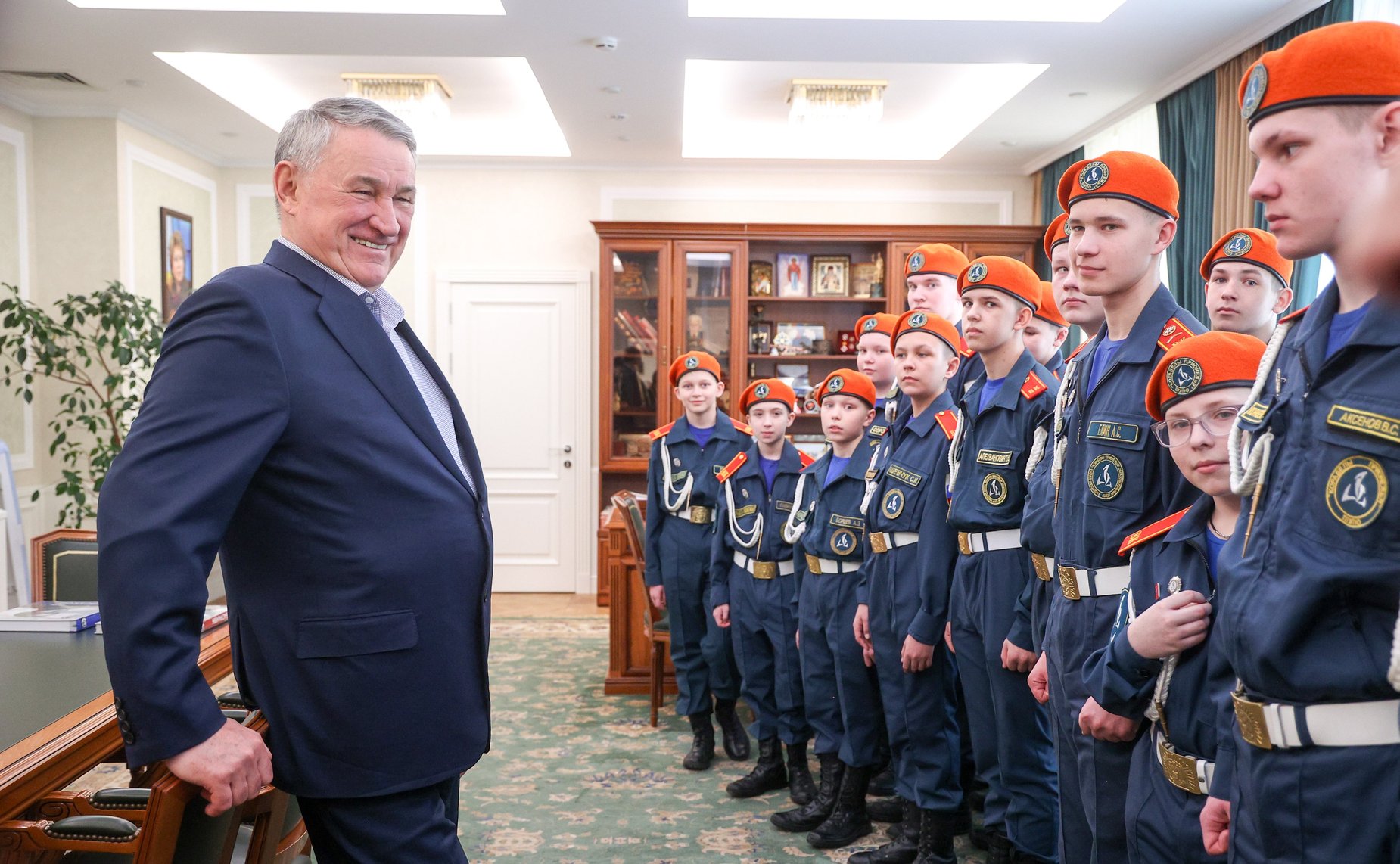 Встреча заместителя Председателя Совета Федерации Юрия Воробьева с кадетами Образовательного центра-кадетской школы «Корабелы Прионежья»