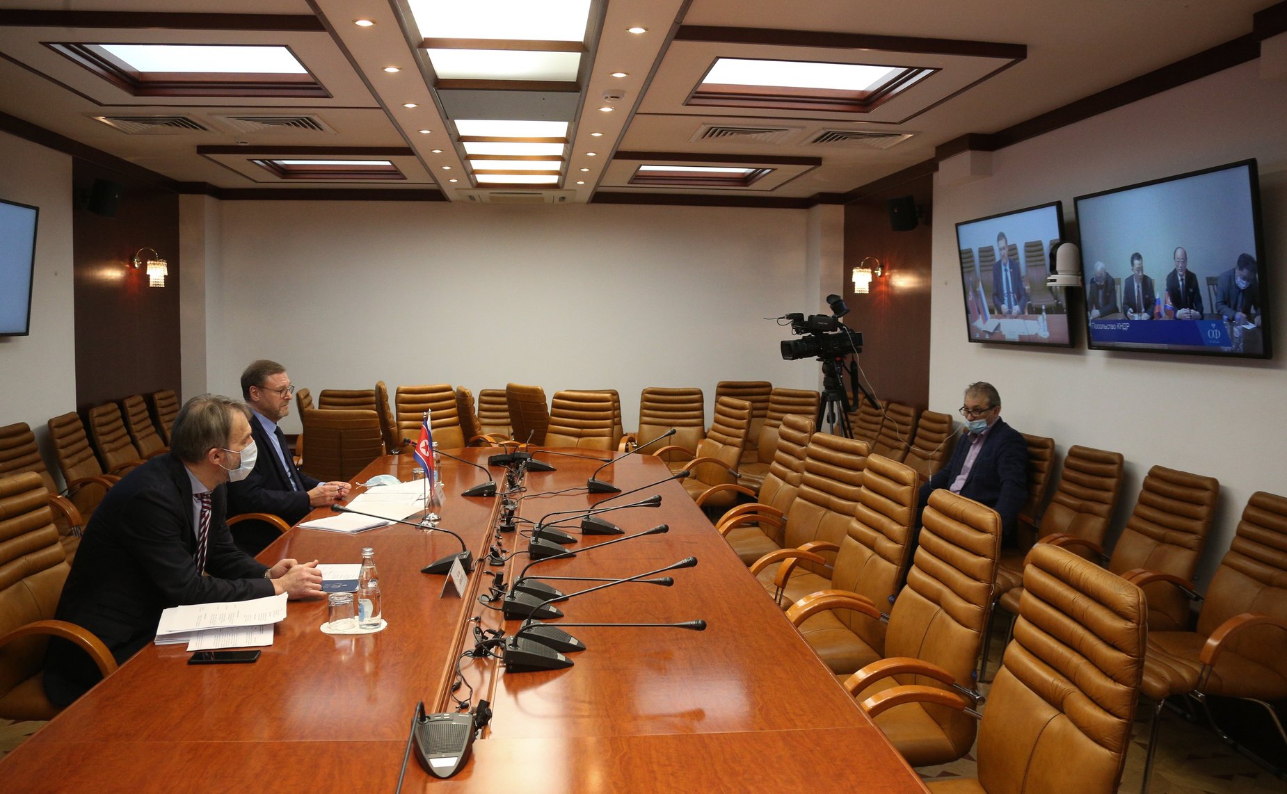 Встреча Константина Косачева с Чрезвычайным и Полномочным Послом КНДР в РФ Син Хон Чхолем