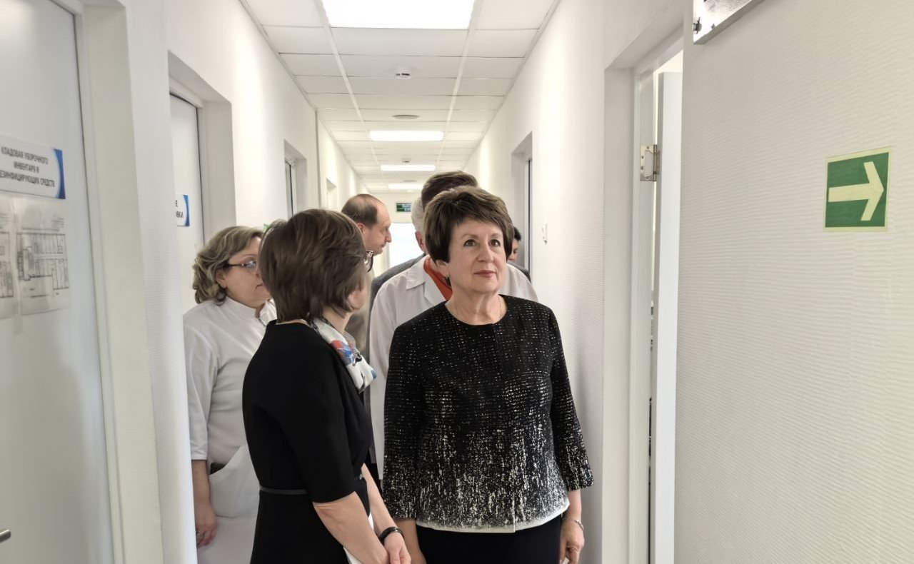 Екатерина Алтабаева в ходе работы в регионе побывала в Севастопольском центре крови